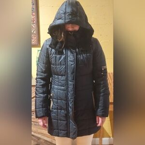 Designer Women's Black Hooded Puffer Jacket - Size M